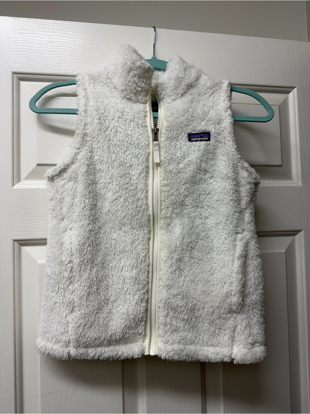 Patagonia White Fuzzy Sherpa Vest